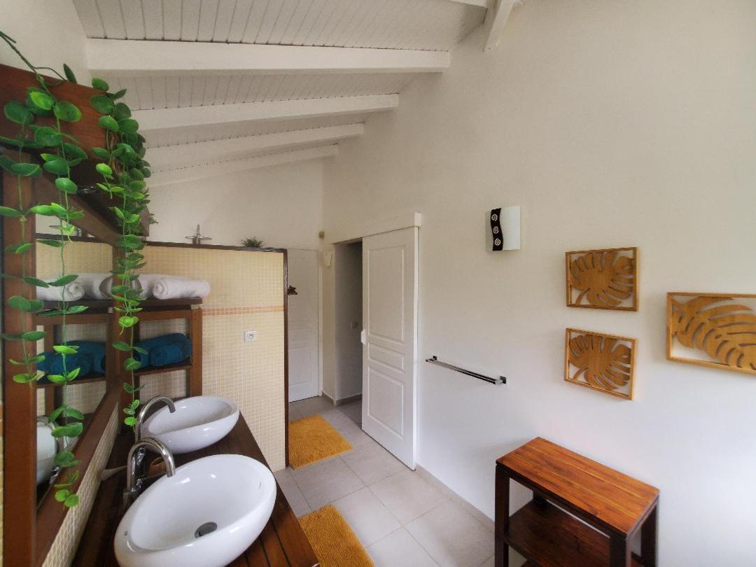 Chambre D'Hote Avec Vue Mer Grand-Bourg  Εξωτερικό φωτογραφία