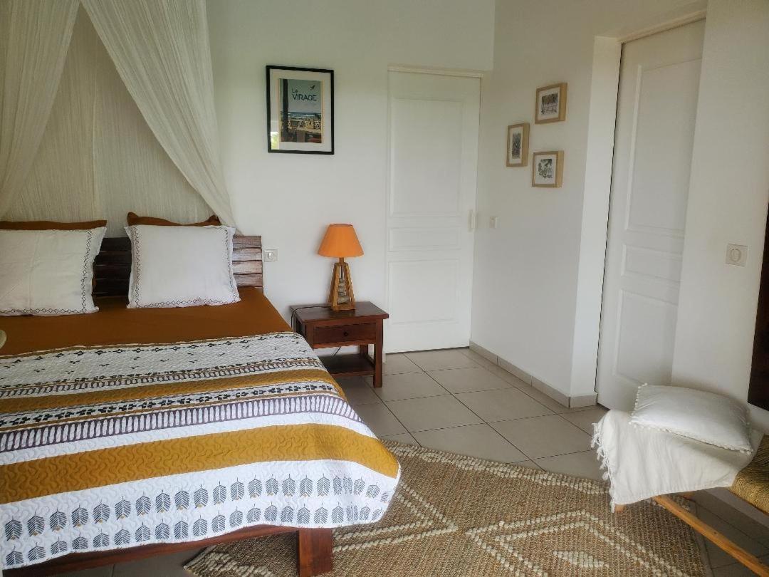 Chambre D'Hote Avec Vue Mer Grand-Bourg  Εξωτερικό φωτογραφία